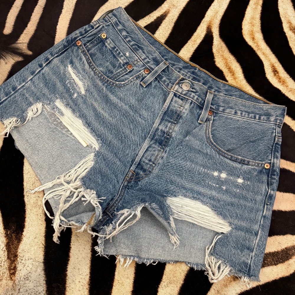 Levis shorts!